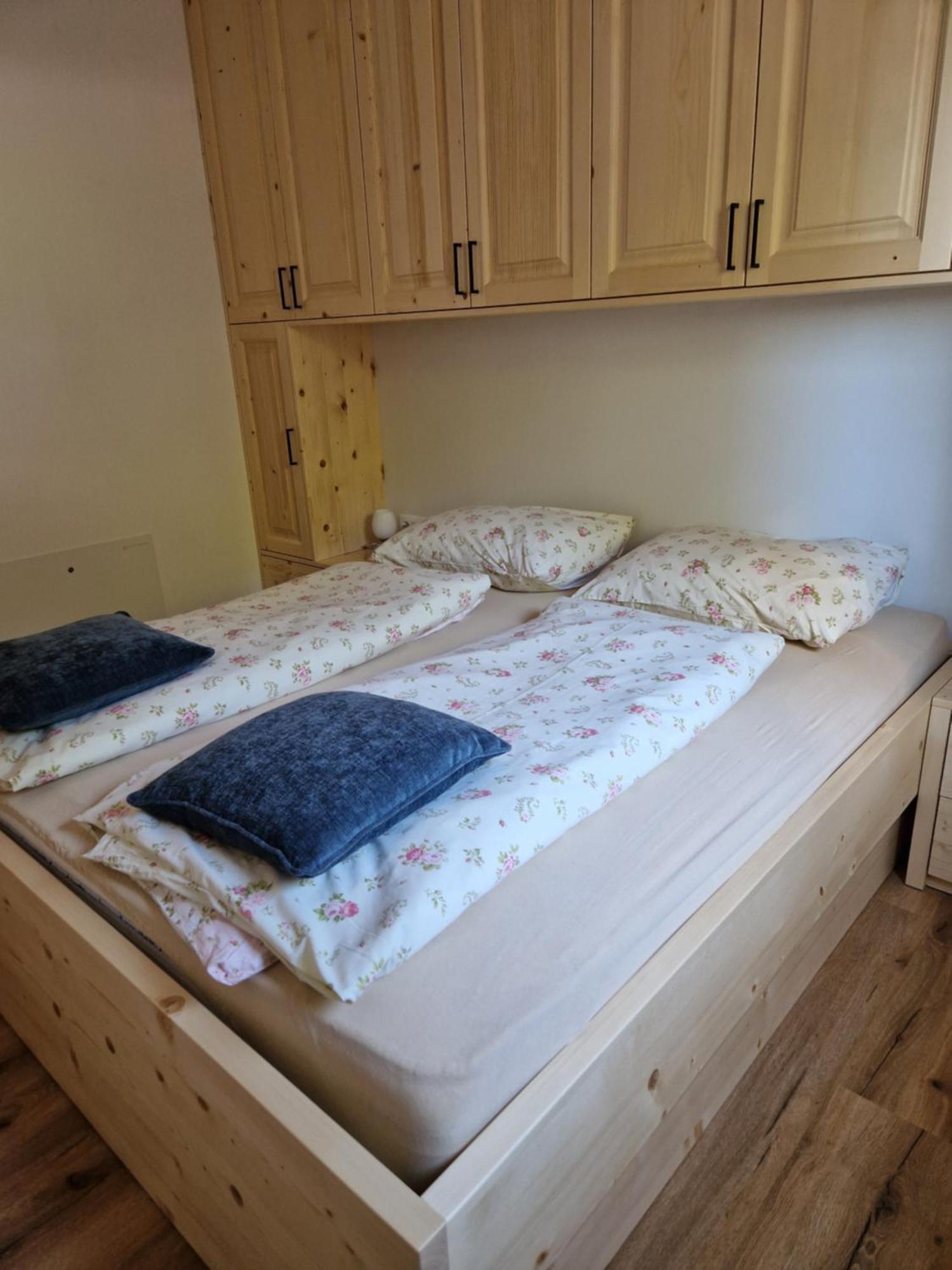 Guest House Pr Ambružarju Cerklje na Gorenjskem Værelse billede